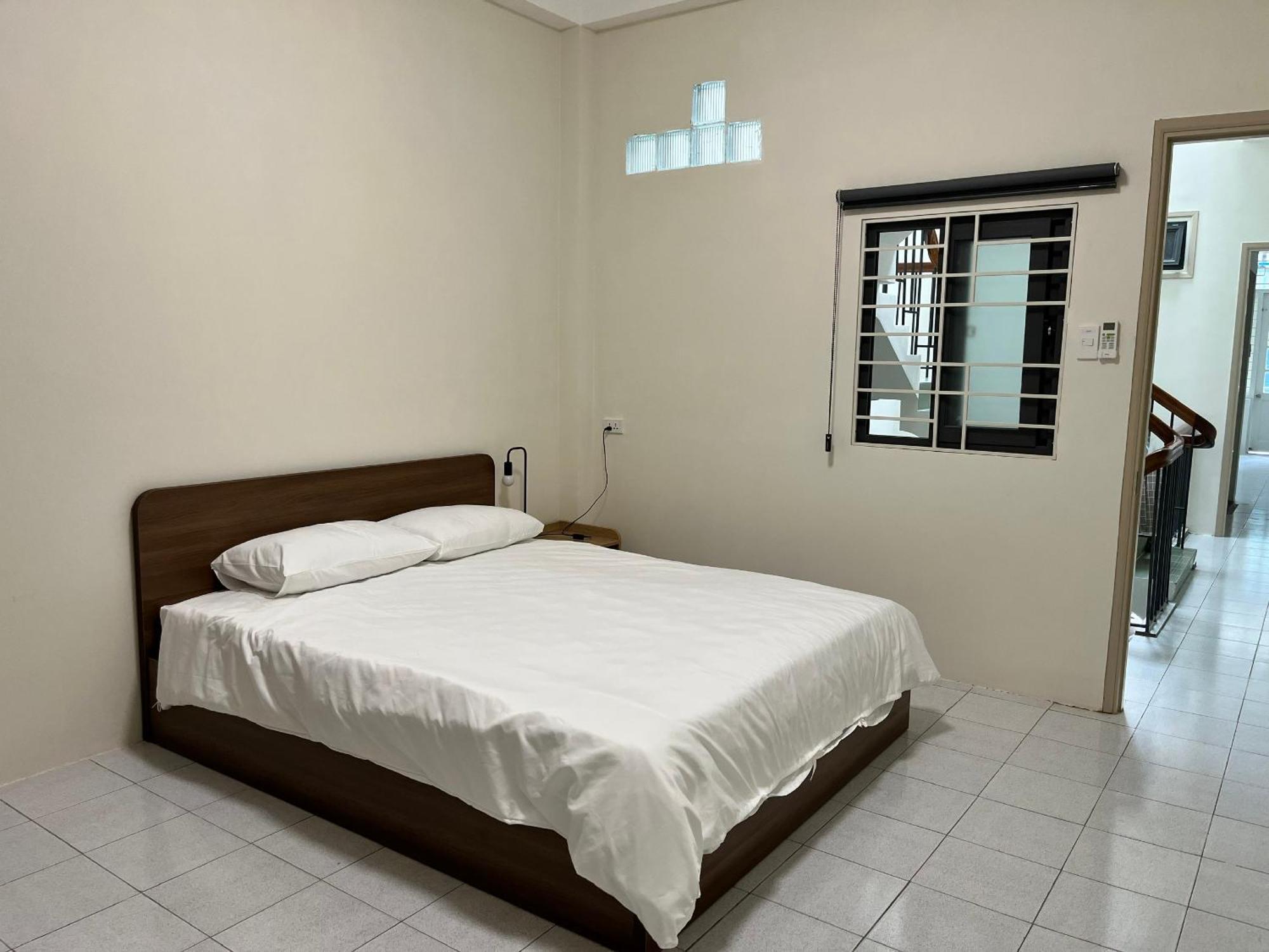Dan's Wash & House, Big And New, Balcony, Laudromat, Bui Vien Area Aparthotel