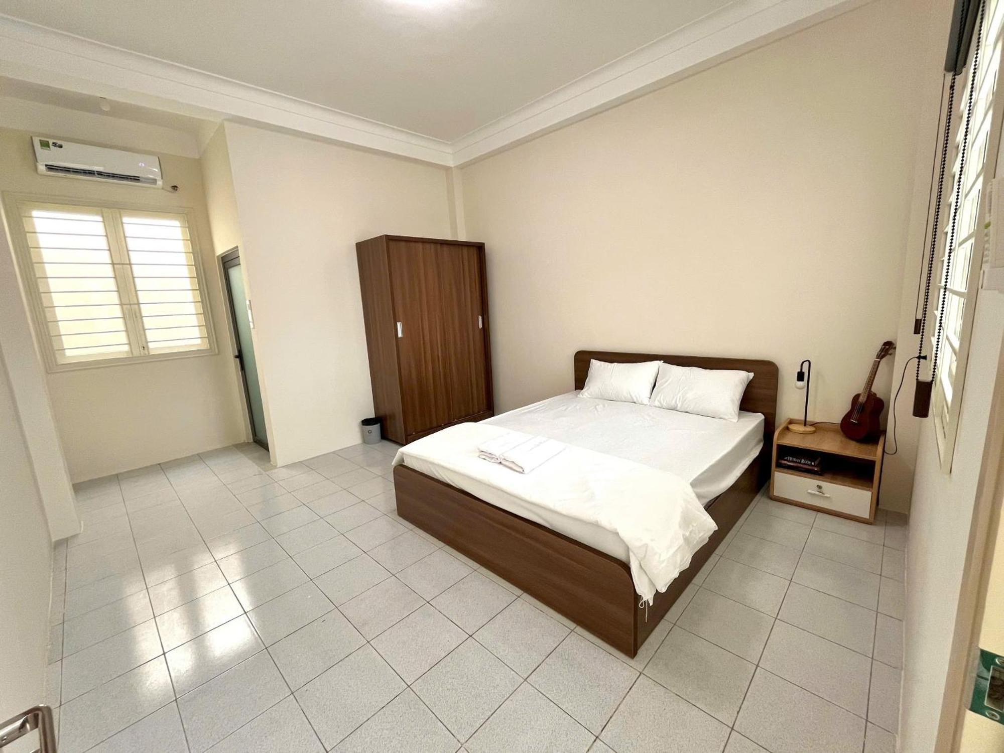 Dan's Wash & House, Big And New, Balcony, Laudromat, Bui Vien Area